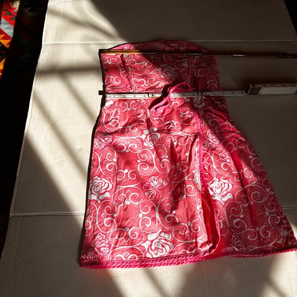 Vintage Lilly Pulitzer Strapless Dress
Y2K Palm Beach Vibes
Pink & White Cotton - Picture 10 of 12